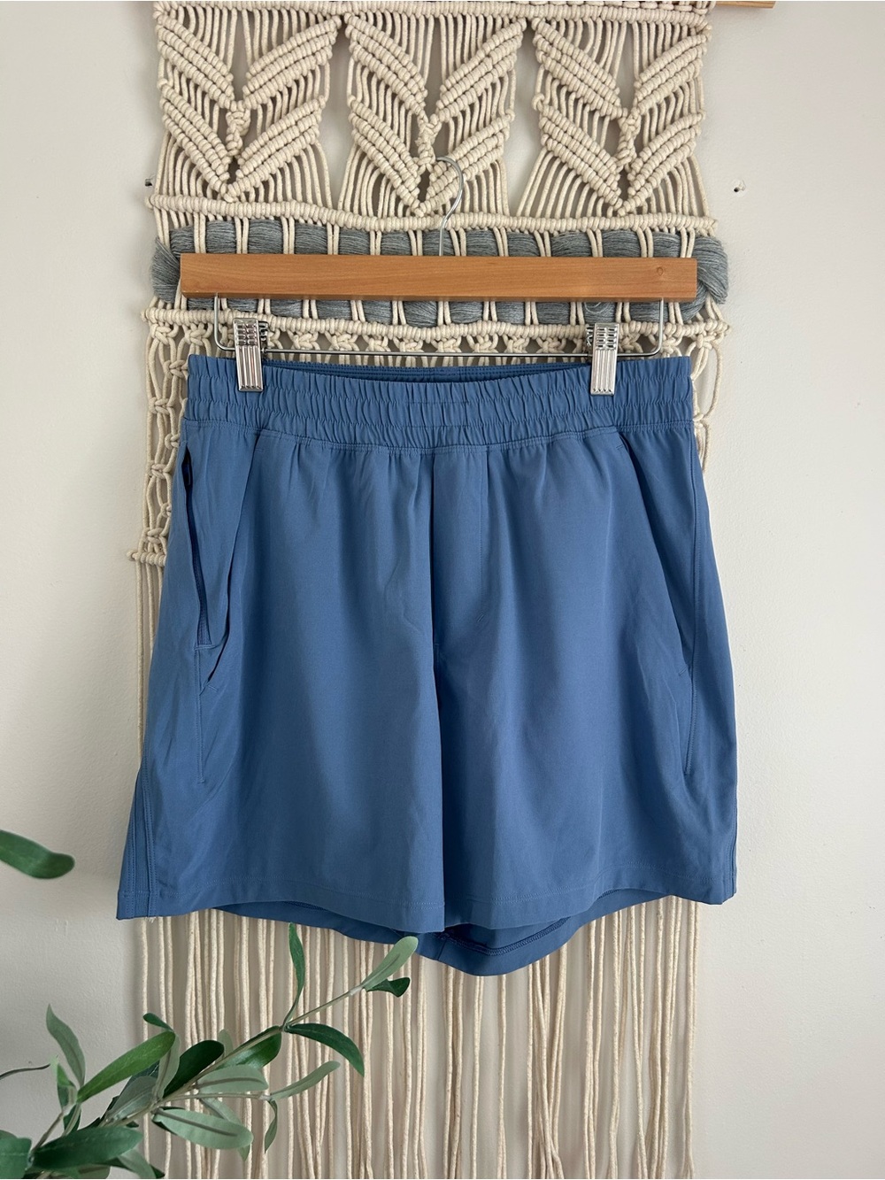 Lululemon Men's Pace Breaker Linerless Shorts